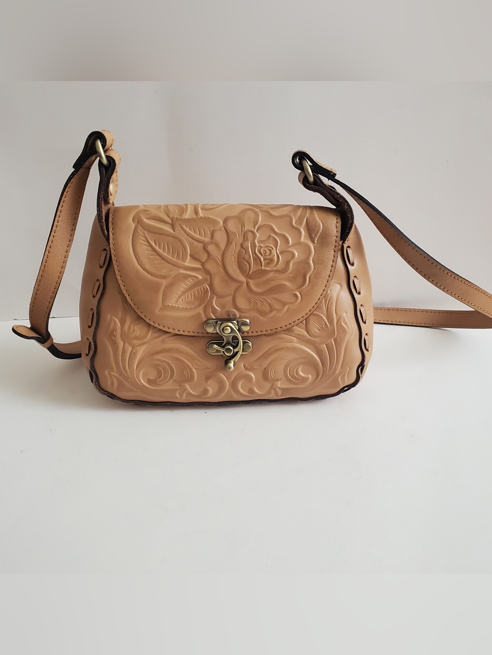 Patricia Nash Rose Tooled Leather  Crossbody Bag Tan Whipstich